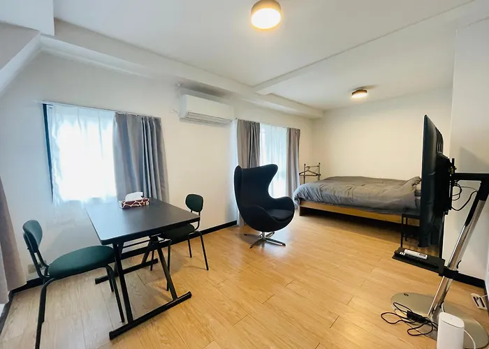 Home Shinjuku West301