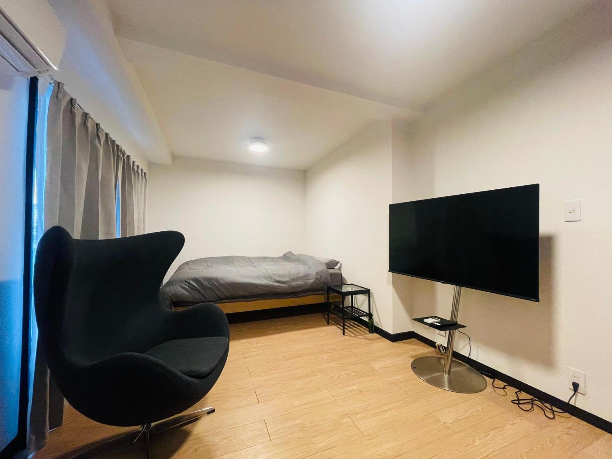 Shinjuku West301 Apartment *